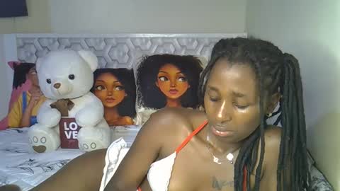 lovelytin online show from February 2026 11:27:02 PM