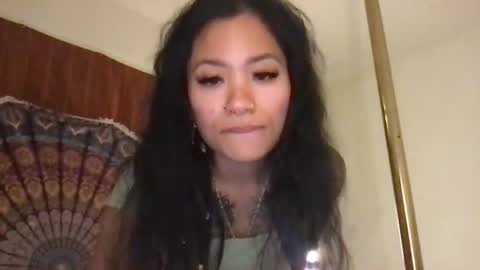 lovelyxmacii online show from July 2026 04:19:01 AM