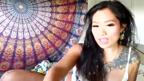 lovelyxmacii online show from July 2026 02:05:17 AM