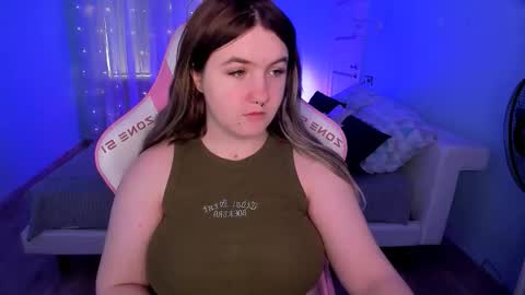 Snapshot of lovelyy_julia chatting on February 2026 05:52:01 AM Julia online show from February 2026 05:52:01 AM