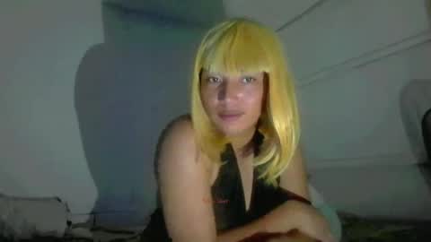 lovemarie120398 online show from July 2026 06:36:01 PM