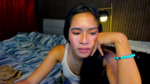 Snapshot of lovemarie19x chatting on January 2025 08:51:02 AM pauleen online show from January 2025 08:51:02 AM