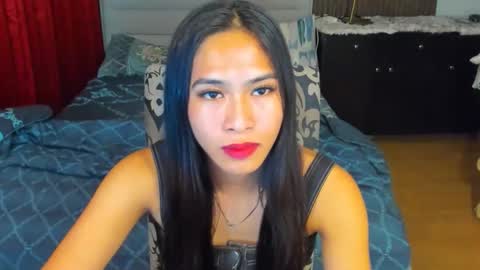 Snapshot of lovemarie19x chatting on September 2025 10:30:01 AM pauleen online show from September 2025 10:30:01 AM