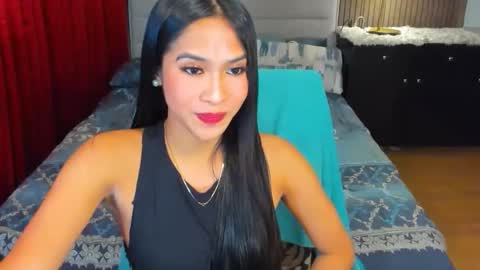 Snapshot of lovemarie19x chatting on September 2025 05:12:01 AM pauleen online show from September 2025 05:12:01 AM