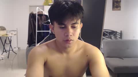 Snapshot of loverboyph04 chatting on September 2025 06:15:02 AM loverboyph04 online show from September 2025 06:15:02 AM