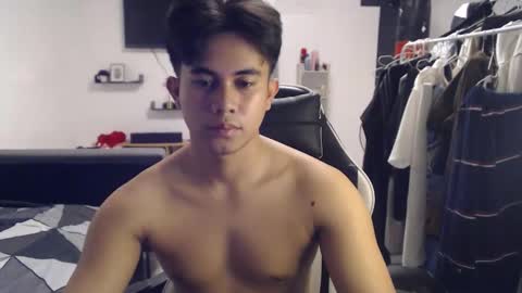 Snapshot of loverboyph04 chatting on September 2025 09:03:02 AM loverboyph04 online show from September 2025 09:03:02 AM