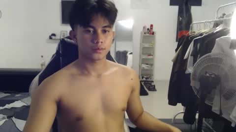 Snapshot of loverboyph04 chatting on October 2025 05:02:02 PM loverboyph04 online show from October 2025 05:02:02 PM