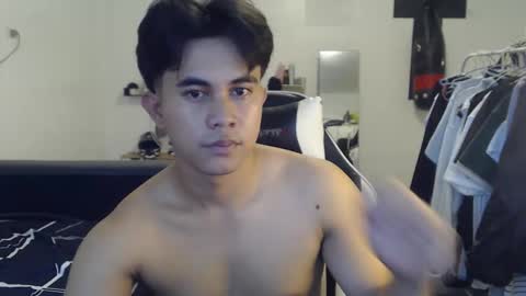 Snapshot of loverboyph04 chatting on November 2025 03:49:01 AM loverboyph04 online show from November 2025 03:49:01 AM