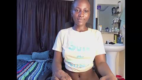 Snapshot of lovergirl2003 chatting on March 2025 03:23:02 PM Kate online show from March 2025 03:23:02 PM