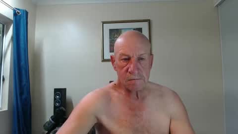 Snapshot of lovesblackazz chatting on December 2024 10:34:01 PM Lovesblackazz online show from December 2024 10:34:01 PM