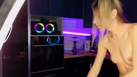 Kate OnFire online show from October 2025 05:37:01 AM