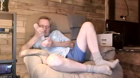 Snapshot of lovesex6565 chatting on March 2026 12:11:01 AM just here to have fun and cum online show from March 2026 12:11:01 AM