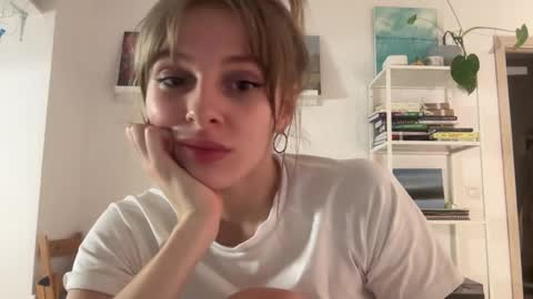 Snapshot of lovesstation chatting on February 2025 11:36:02 PM lovesstation online show from February 2025 11:36:02 PM