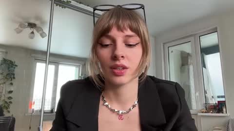 Snapshot of lovesstation chatting on February 2026 01:21:02 PM lovesstation online show from February 2026 01:21:02 PM