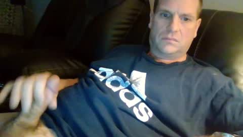 Snapshot of lovetocum37 chatting on January 2025 03:22:02 AM lovetocum37 online show from January 2025 03:22:02 AM