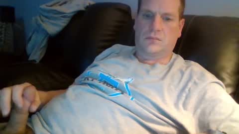 Snapshot of lovetocum37 chatting on March 2025 05:31:02 AM lovetocum37 online show from March 2025 05:31:02 AM