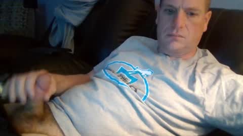 Snapshot of lovetocum37 chatting on March 2025 02:21:01 AM lovetocum37 online show from March 2025 02:21:01 AM