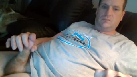 Snapshot of lovetocum37 chatting on April 2026 03:26:01 AM lovetocum37 online show from April 2026 03:26:01 AM