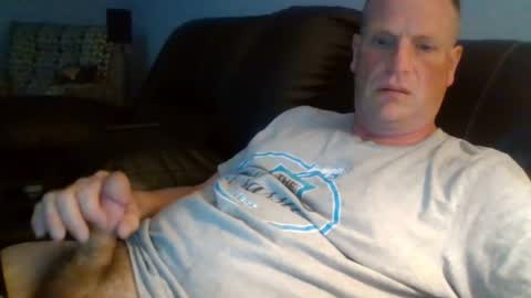Snapshot of lovetocum37 chatting on May 2026 02:40:02 AM lovetocum37 online show from May 2026 02:40:02 AM