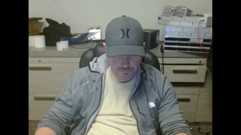 Love2Game online show from May 2026 11:24:02 PM