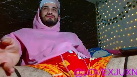 lovexjuxn77 online show from June 2026 09:51:02 PM
