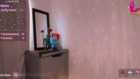 Danna online show from October 2025 06:47:02 PM