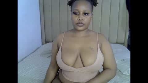 loveydivah online show from May 2026 07:20:01 PM