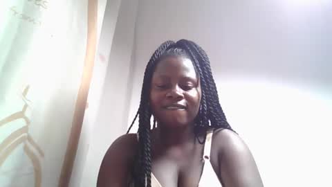 Snapshot of lovie_paula chatting on October 2025 10:22:02 PM lovie_paula online show from October 2025 10:22:02 PM