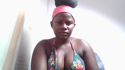 Snapshot of lovie_paula chatting on October 2025 01:01:02 PM lovie_paula online show from October 2025 01:01:02 PM