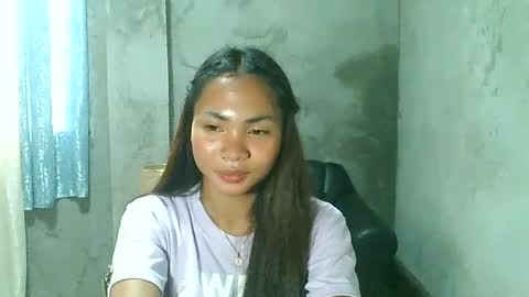 loving_rhean online show from March 2025 05:27:02 AM