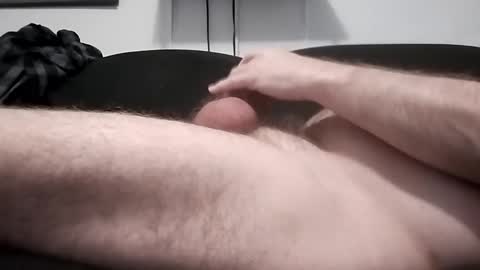 Snapshot of low1_98 chatting on February 2025 06:37:01 PM cummin4u online show from February 2025 06:37:01 PM