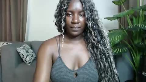 Snapshot of loyalcutie chatting on December 2024 07:01:01 AM loyalcutie online show from December 2024 07:01:01 AM