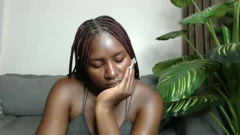 Snapshot of loyalcutie chatting on January 2025 01:05:02 PM loyalcutie online show from January 2025 01:05:02 PM