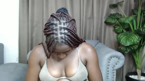 Snapshot of loyalcutie chatting on January 2025 08:20:02 AM loyalcutie online show from January 2025 08:20:02 AM