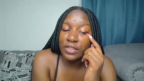 Snapshot of loyalcutie chatting on November 2025 04:29:02 AM loyalcutie online show from November 2025 04:29:02 AM