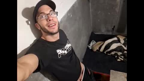 Lshot D online show from October 2025 11:02:01 AM