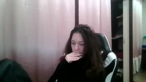 Snapshot of lu_krecia chatting on January 2025 06:09:01 PM Lu krecia online show from January 2025 06:09:01 PM