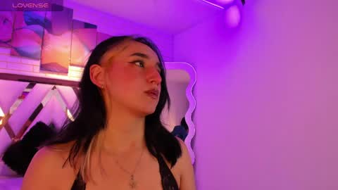 Snapshot of lua_sun_ chatting on May 2026 04:31:02 AM LUA online show from May 2026 04:31:02 AM