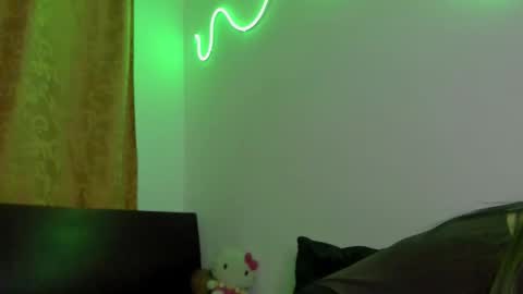 Snapshot of luaar_moon chatting on March 2026 08:41:01 PM Jenn online show from March 2026 08:41:01 PM