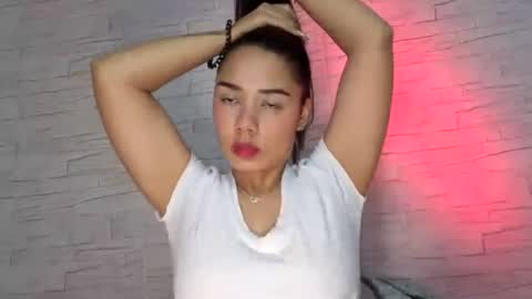 luana02ferrer online show from July 2026 12:41:02 AM