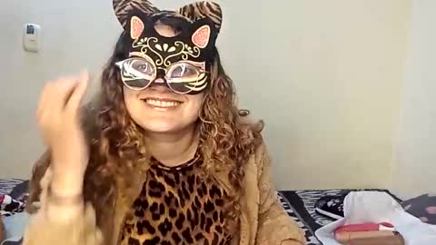 Snapshot of luana363 chatting on November 2025 02:01:01 AM luana363 online show from November 2025 02:01:01 AM