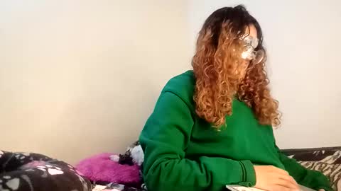 Snapshot of luana363 chatting on November 2025 11:19:02 PM luana363 online show from November 2025 11:19:02 PM