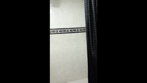 Snapshot of luana363 chatting on February 2026 01:00:02 AM luana363 online show from February 2026 01:00:02 AM