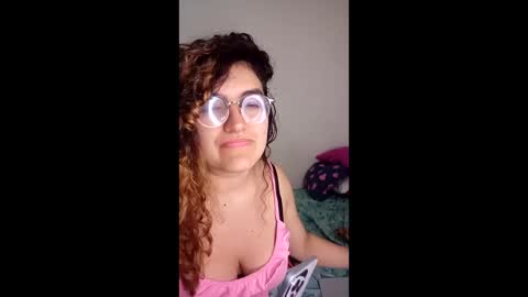 Snapshot of luana363 chatting on April 2026 04:13:02 AM luana363 online show from April 2026 04:13:02 AM