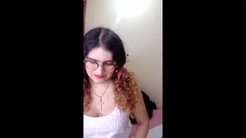 Snapshot of luana363 chatting on April 2026 08:14:01 PM luana363 online show from April 2026 08:14:01 PM