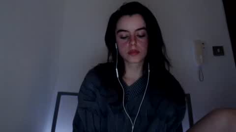 luana online show from December 2024 10:21:02 PM