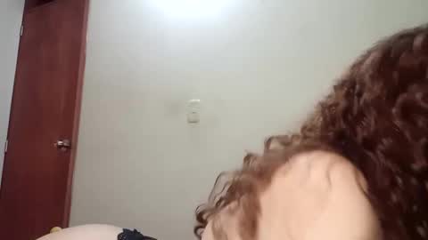 Snapshot of luanapowerful chatting on January 2025 03:54:02 AM luanapowerful online show from January 2025 03:54:02 AM