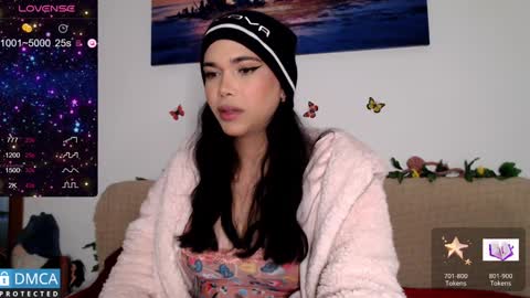 Snapshot of luara_ chatting on December 2024 02:02:01 PM luara_ online show from December 2024 02:02:01 PM