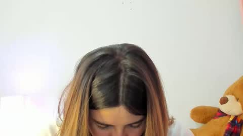 Snapshot of luara__01__lecat_1 chatting on October 2025 02:28:01 AM luara__01__lecat_1 online show from October 2025 02:28:01 AM