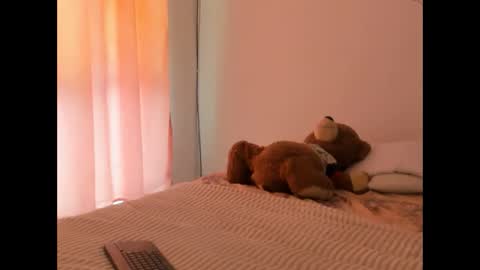 Snapshot of luara__01__lecat_1 chatting on February 2026 05:58:01 PM luara__01__lecat_1 online show from February 2026 05:58:01 PM